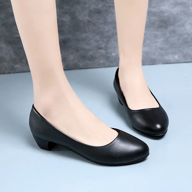 Демисезонная женская обувь на низком каблуке размера плюс 35-41 Черные Водонепроницаемые Мокасины Офисная Женская обувь Туфли-лодочки на среднем каблуке zapatos mujer 6156
