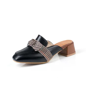 

Wearing slippers 2019 spring and summer new square head with thick with 30-43 size code Baotou sandals