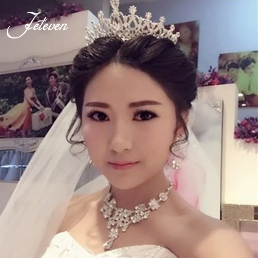 Wedding Dress With Veil And Tiara Weddings Dresses