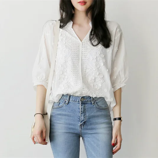 

Women Clothing New 2018 Spring Autumn Long Sleeved Lace Tops Elegant Slim Hollow Out Chiffon Blouse Women White Tops T81003J