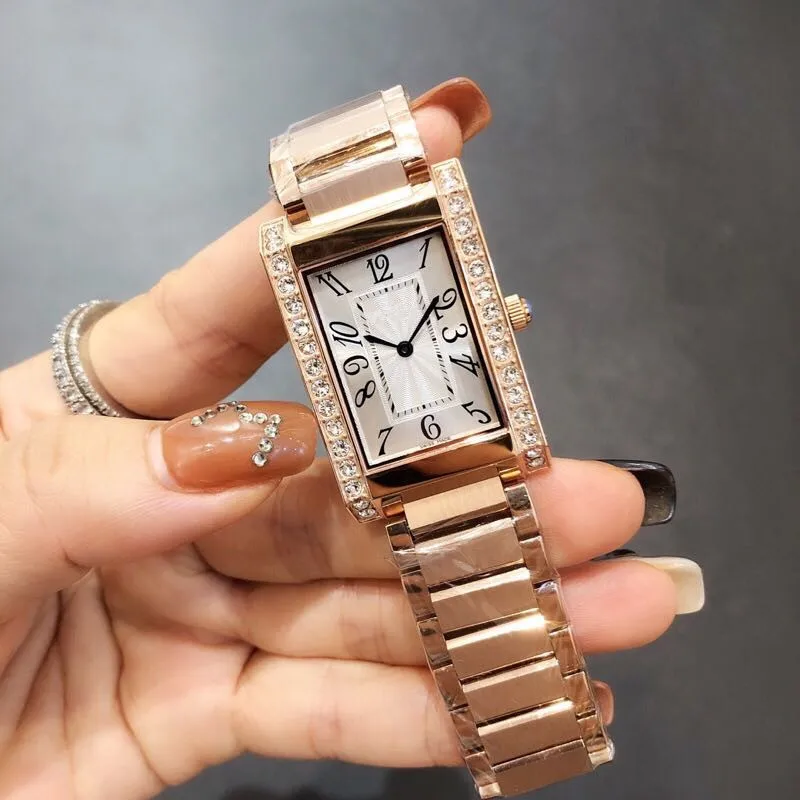 

WG05261 Women's Watches Top Brand Runway Luxury European Design Quartz Wristwatches