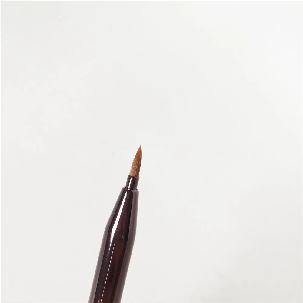 Kevyn Aucoin Lip Brush _ 3