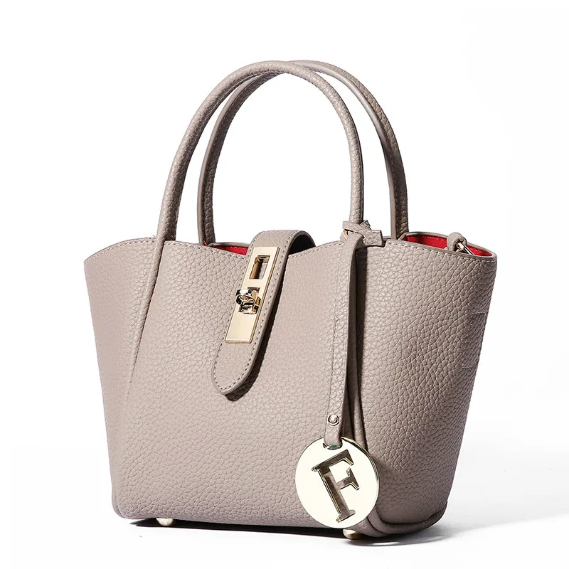 

Women Leather Handbags 2019 Design Women Handbag Female Luxury Button Chains Bags Zipper Crossbody Bags ladies Pu Leather Tote
