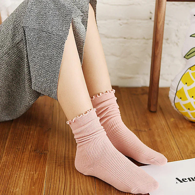 

2017 New Style Woman Long Socks Adult Can wear Breathable Comfortable Funny Socks High Quality Fall Winter Warm Wavy Lace Cheap