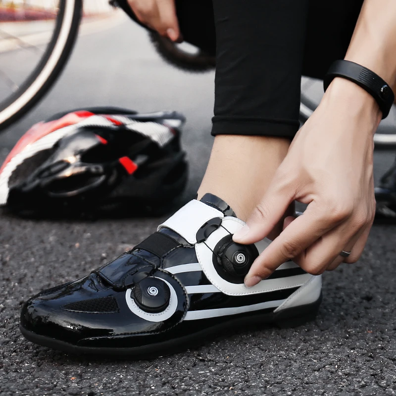 Обувь для шоссейного велоспорта из углеродного волокна; обувь для езды на велосипеде для мужчин и женщин; дышащие ультралегкие профессиональные велосипедные кроссовки