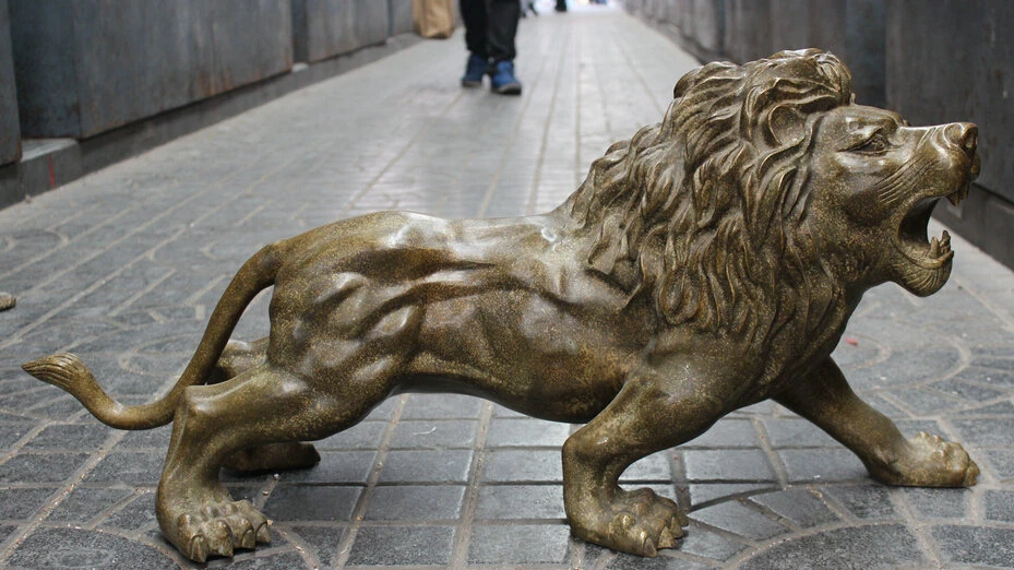 

JP S62 37" Huge Chinese Bronze ferocious Run Wild Africa Male Lion Statue sculpture