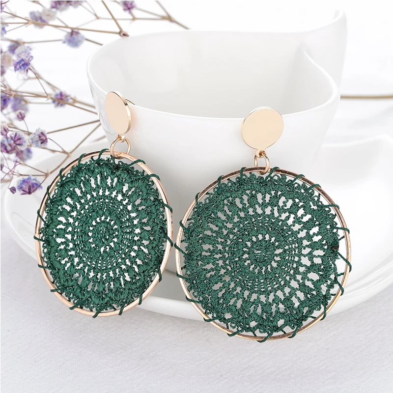 

Gold Metal Round Knitted Women Earrings Round Alloy Frame Geometric Pendant Earrings Bohemian Jewelry Wedding Bridal Accessories