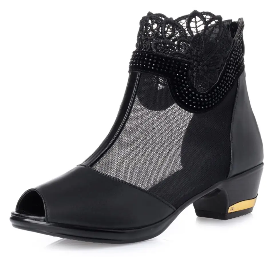 

2019 spring and summer new leather women's net boots with thick with waterproof platform lace flower sandals XL 43