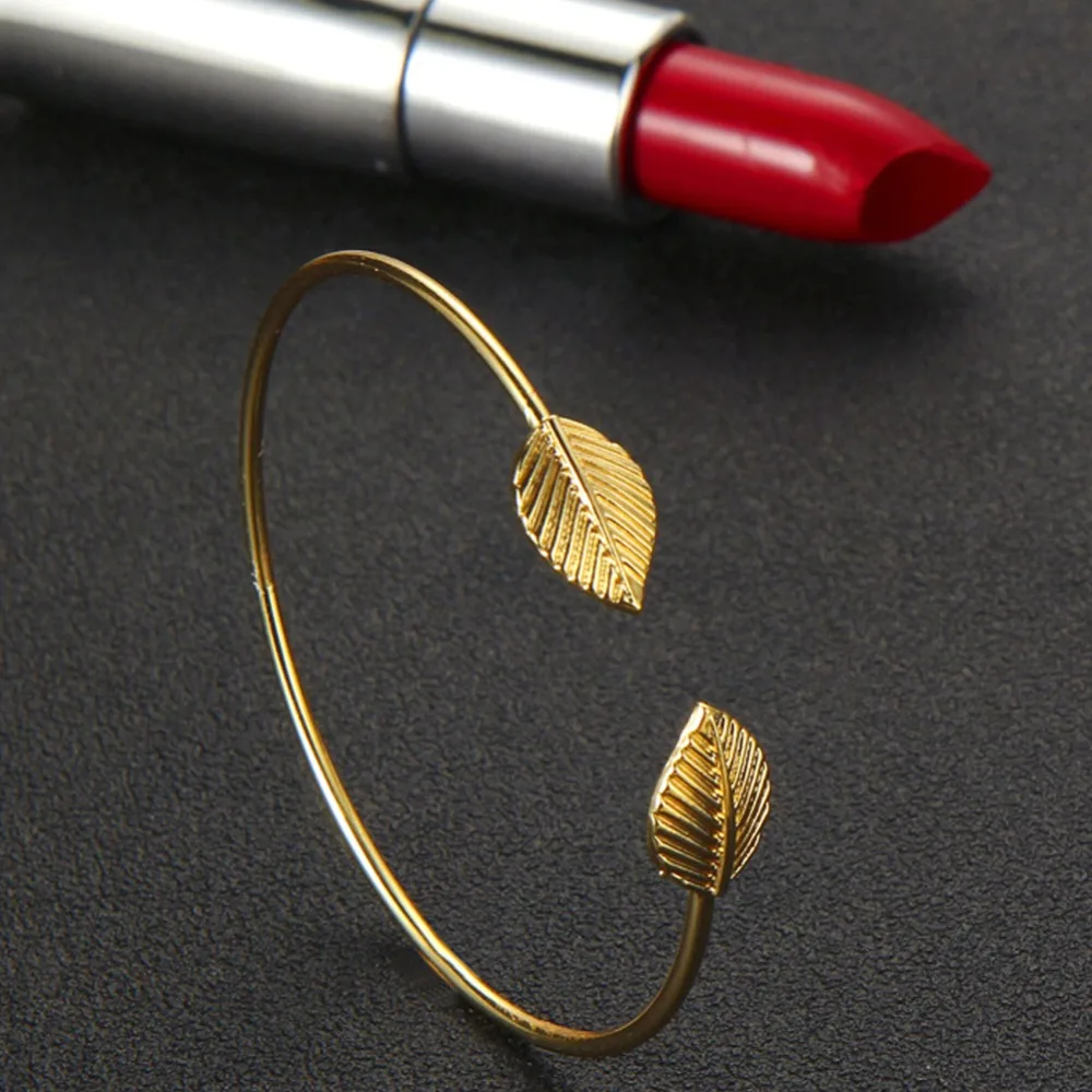 297645_no-logo_297645-1-05