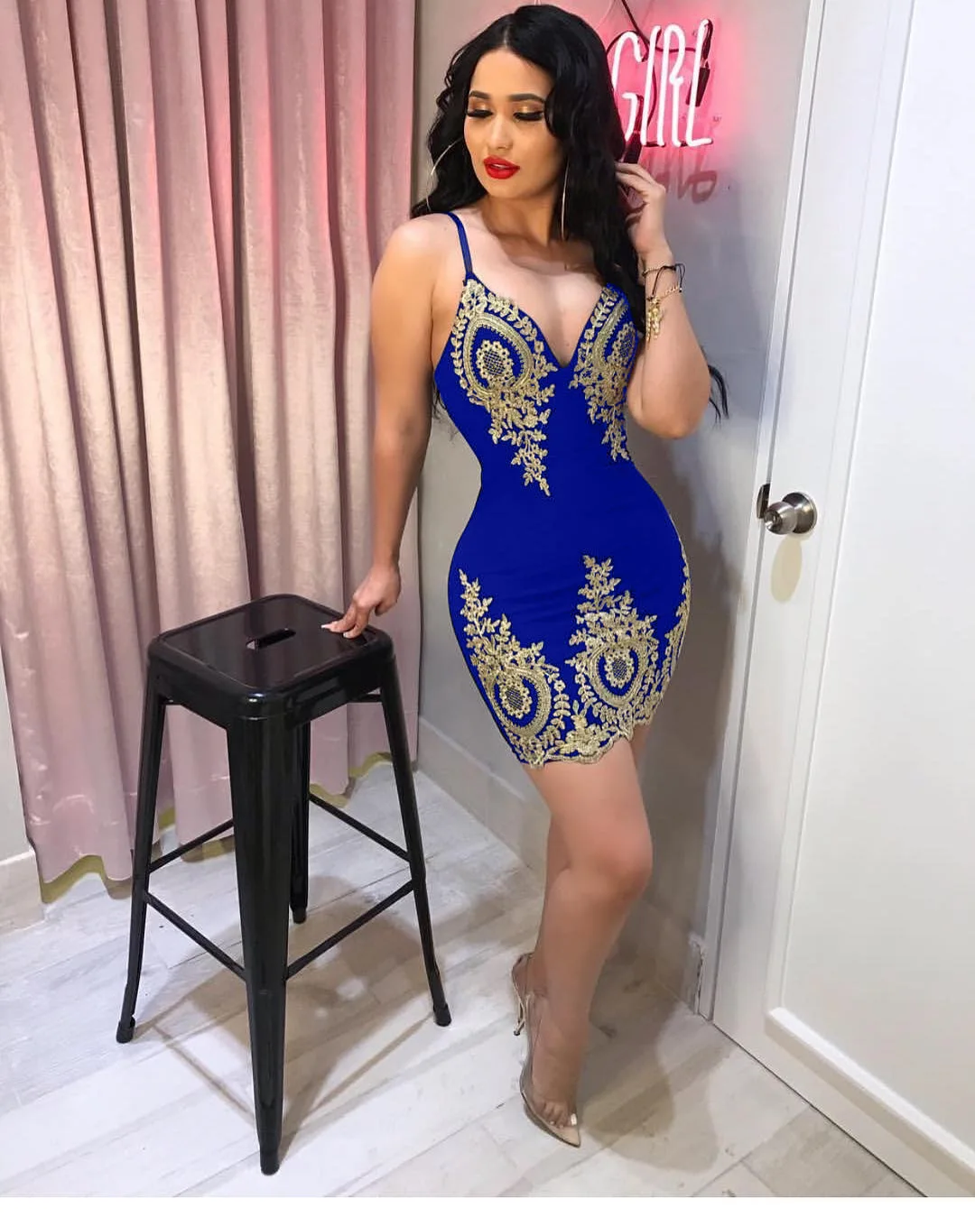 QQpicture20190304215924_copy.jpg