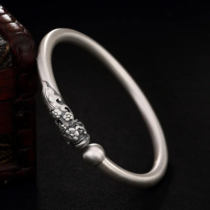 

S999 foot silver plum blossom bracelet retro brushed high-end open mouth ladies sterling silver bracelet Ladies jewelry
