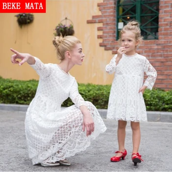 

BEKE MATA Mother Daughter Dresses 2017 New Autumn Lace Hollow Mother Daughter Matching Clothes Family Look Girl And Mom Clothing