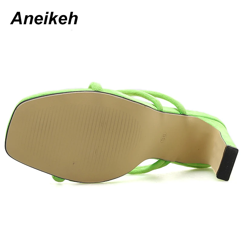 Aneikeh/ г. Модные шлепанцы из флока в гладиаторском стиле женские шлепанцы без задника на высоком квадратном каблуке с квадратным носком, повседневная обувь из PU искусственной кожи, черный, зеленый, розовый цвета, размеры 35-40