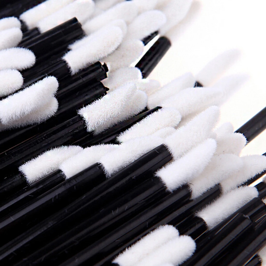 Disposable /Flocking Lip Brush Mascara Wands Lip Brush Pen /Cleaner/Makeup Brush Applicators 50PCS /Cleaning Eyelash Tool