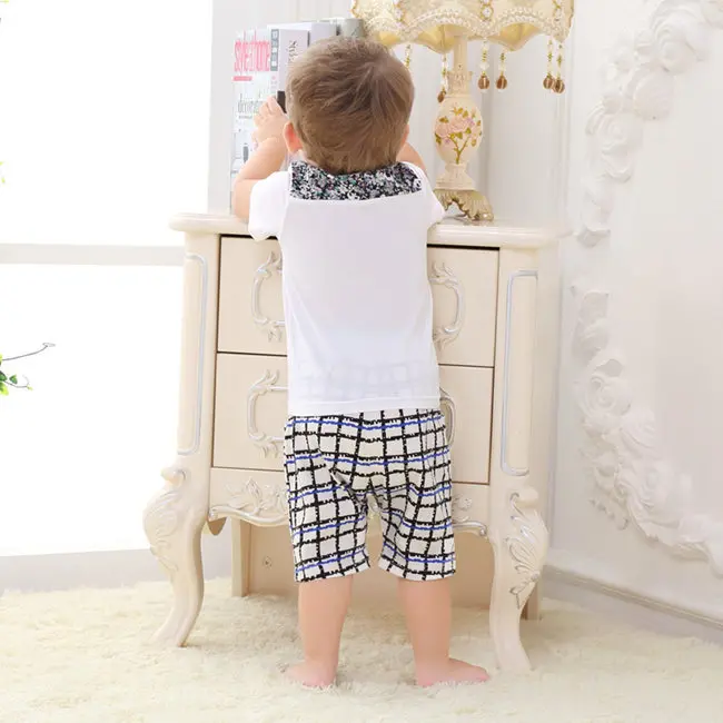 2080953922_1160653143