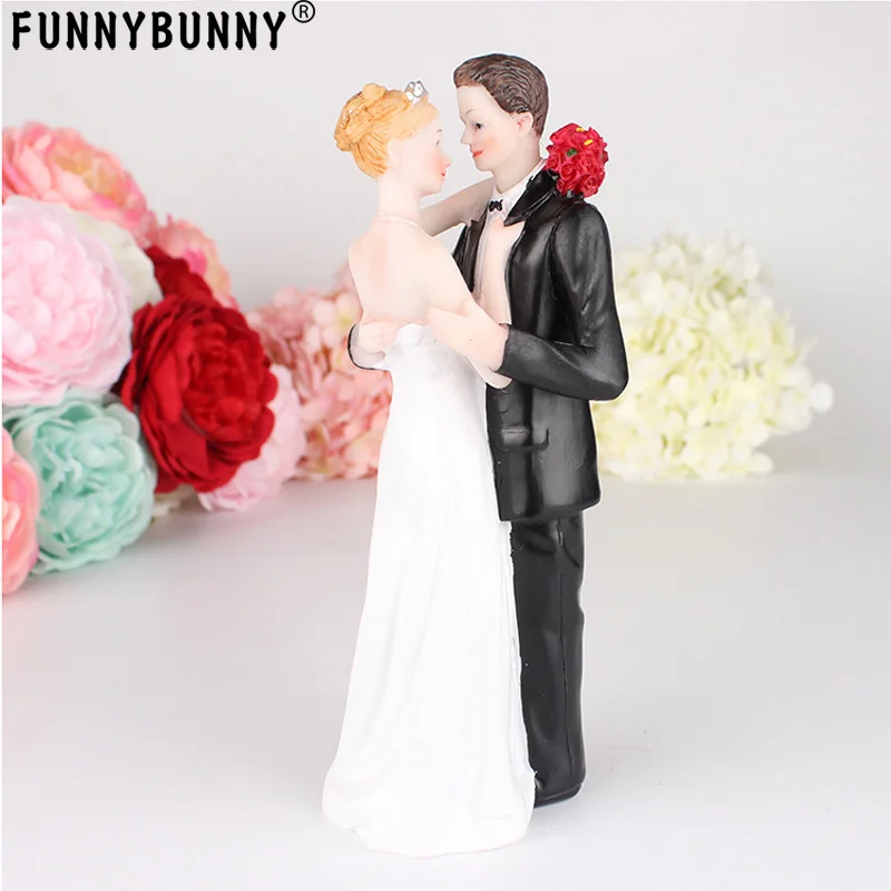 

FUNNYBUNNY Bride and Groom Decorative Wedding Cake Toppers - Cake Topper Figurines, Keepsake Wedding Cake Decorations