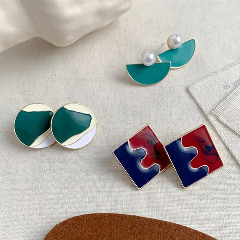 

Timlee E181 Temperament Oil Painting Geometr Square Round Imitation Pearl Alloy Studs Earrings,Personality Jewelry wholesale
