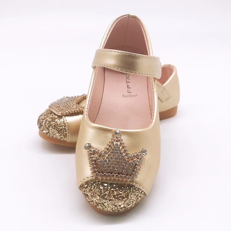

Toddler Dress Shoes Kids Girl Flat Crown Rhinestone Baby Shoes 2019 Spring Summer Jelly Sandals for Girls Soft Dance Shoes Child