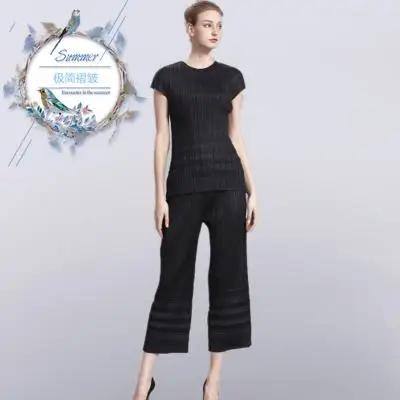 Черный Miyake двойная прижимная коса, костюм для досуга, футболка с короткими рукавами+ штаны с 9 точками, комплект из двух предметов - Цвет: Черный