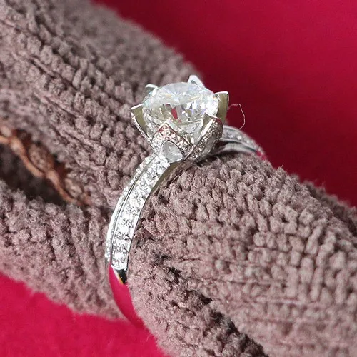 Awesom Блеск сердца и стрелы Кольцо 1CT женский 14 карат Обручение Jewelry женский белый золотой лотос Дизайн превосходное проложили