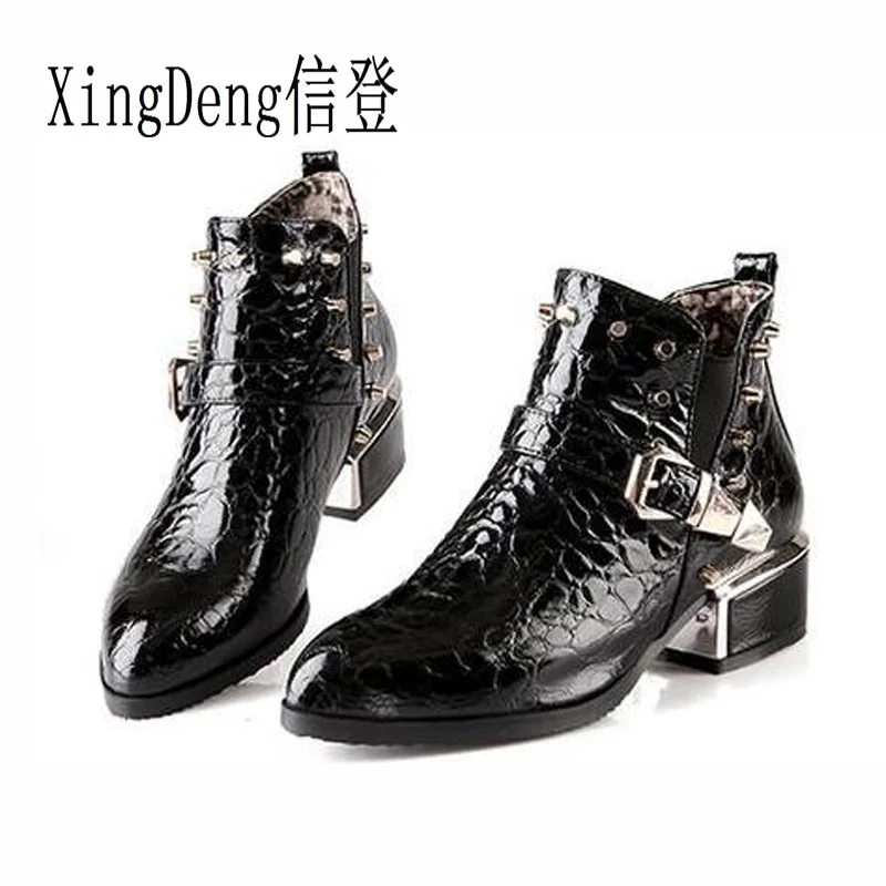 XingDeng/весенние женские Ботинки martin из искусственной лакированной кожи с узором «крокодиловая кожа»; ботильоны с заклепками; обувь на платформе - Цвет: black
