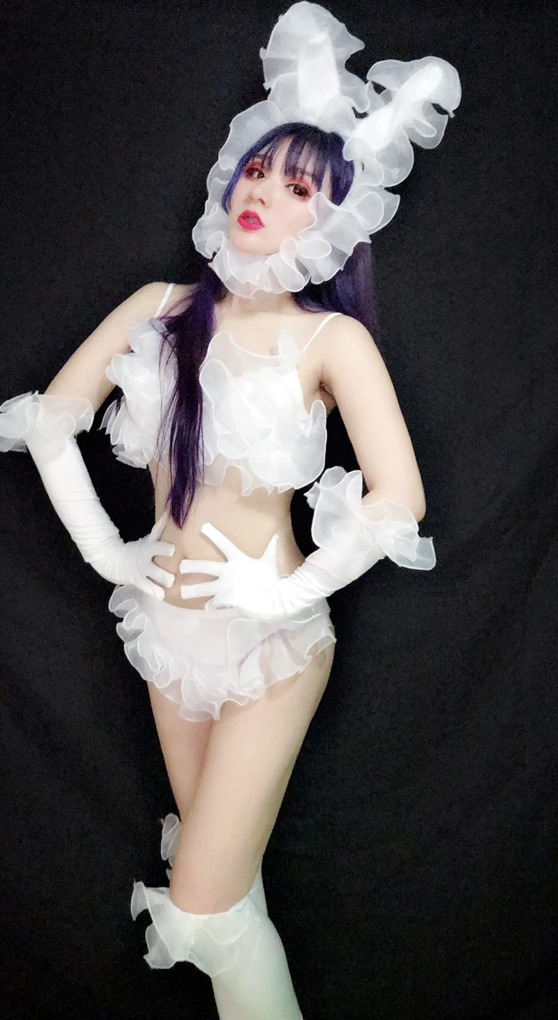 Наряд на День святого Валентина для ночного клуба бреда вечеринки шоу