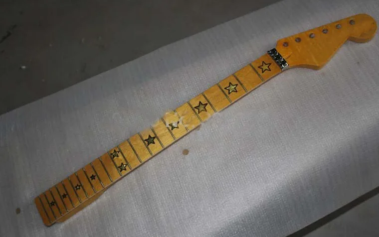 

2 pcs Factory Wholesale Top quality F ST Guitar Neck, Star Inlay 22 Frets Maple neck