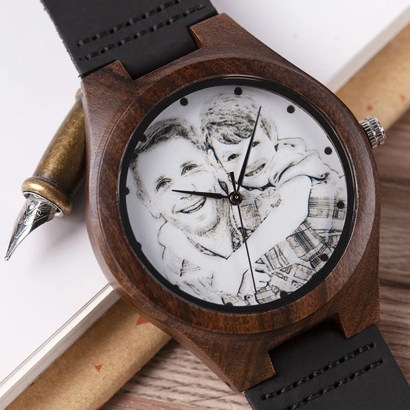 Фото Выгравированные часы персонализированные деревянные часы как подарок для Него или ее пользовательские Женихи подарок день рождения праздник юбилей подарок