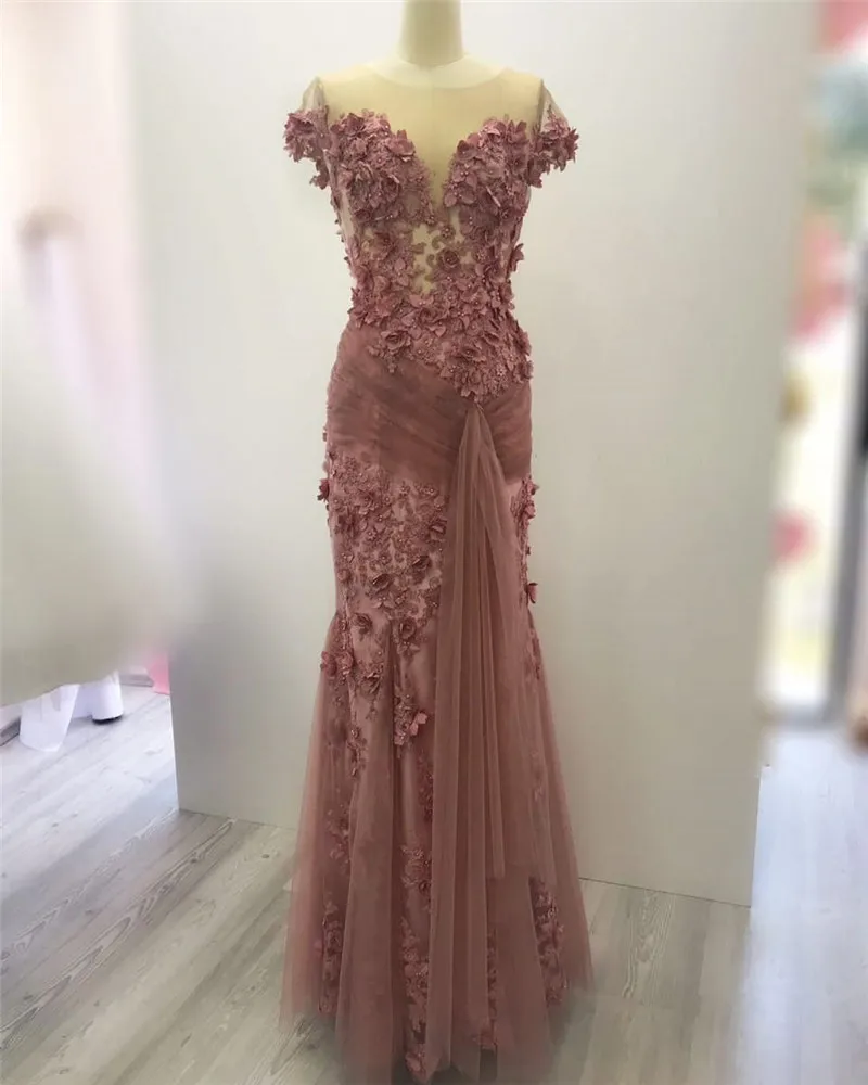 

2019 New Sheath Evening Dress See Through Off The Shoulder Lace Appliques Floor Length Formal Gowns Long Evening Dresses
