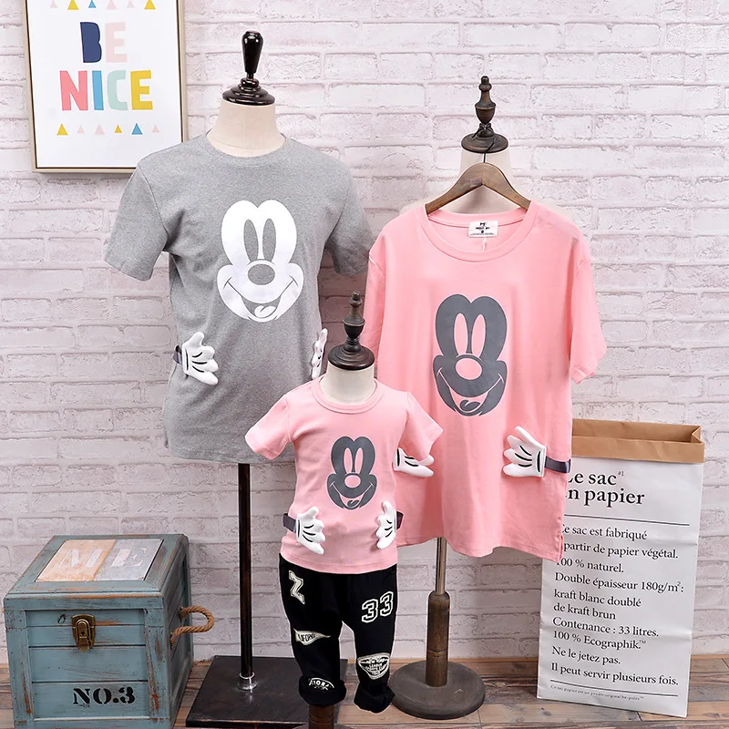 

Family look clothing cotton shell fabric gloves short sleeved T-shirt matching father mother and daughter son outfits clothes