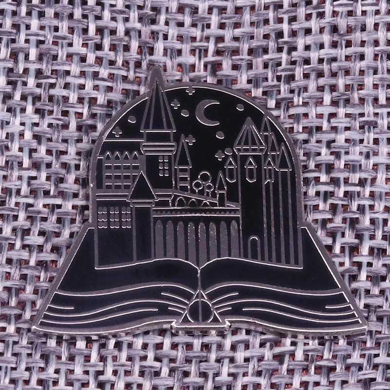 

Ravenclaw Gryffindor Hufflepuff Slytherin Pin witchcraft wizardry badge
