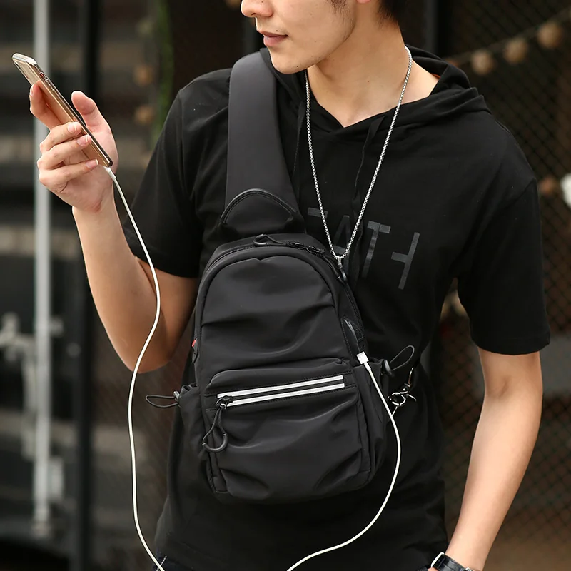 

FRN Sling Chest Pack Men Casual Shoulder Crossbody Bag USB Charging Chest Bag Water Repellent Travel Messenger Bag for Men 2019