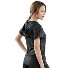 Футболка с короткими рукавами для фитнеса спортивные рубашки женские быстросохнущие тонкие спортивные майки топики для йоги однотонные дышащие футболки с капюшоном для йоги