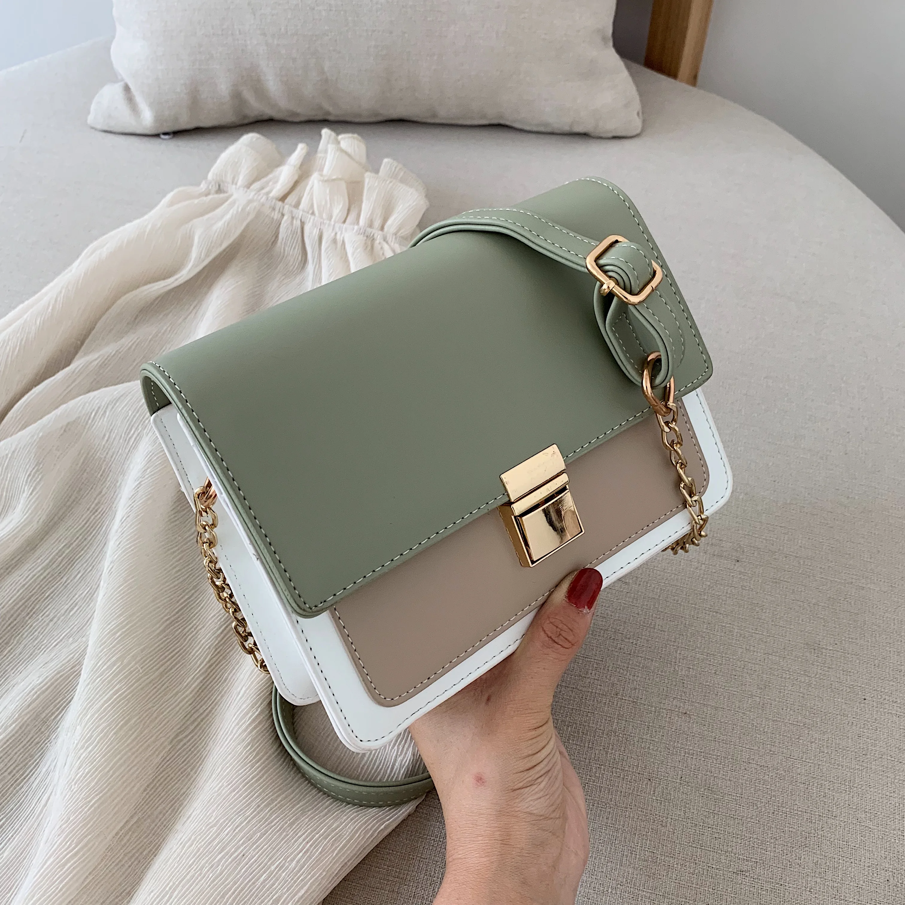 

Contrast Color PU Leather Crossbody Bags For Women 2019 Lock Messenger Shoulder Bag Female Chain Travel Handbags and Purses