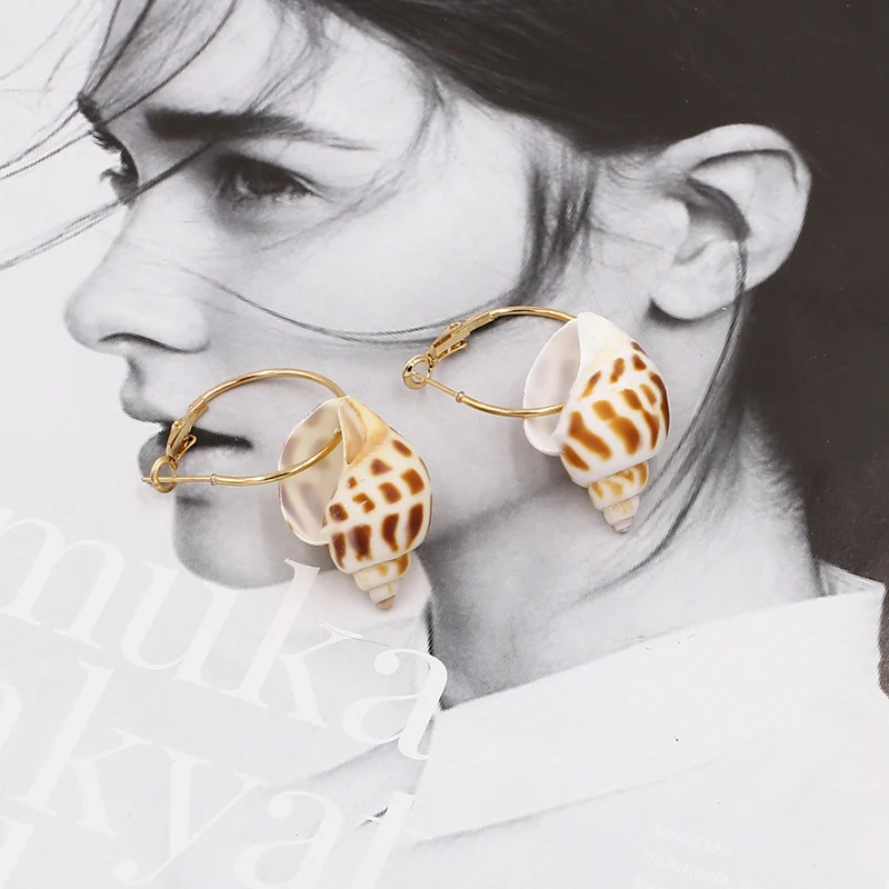 

KOMi Natural Sea Shell Pearl Circle Earring Gold Color Summer Beach Eardrop Nail Conch Earrings For Woman Shell Jewelry B40508-9