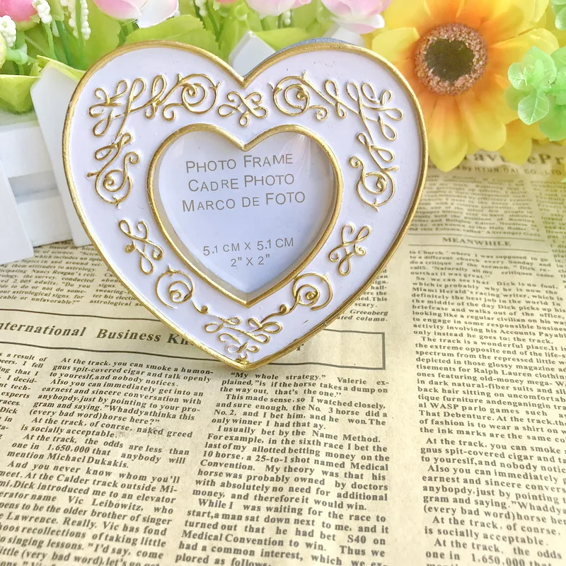 

(12pcs/Lot)FREE SHIPPING+Modern Romance Heart Photo Frame Wedding Table Decor Place Card Holder Party Giveaway For guest