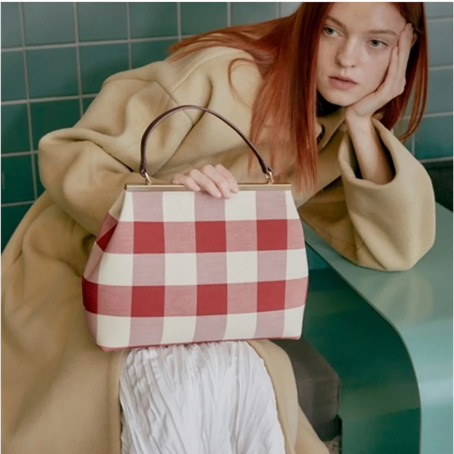 

Casual Plaid Shoulder Bags Fashion Buckle Handbag Elegant Women Shell Bags Metal Clip Large Capacity Messenger Bag