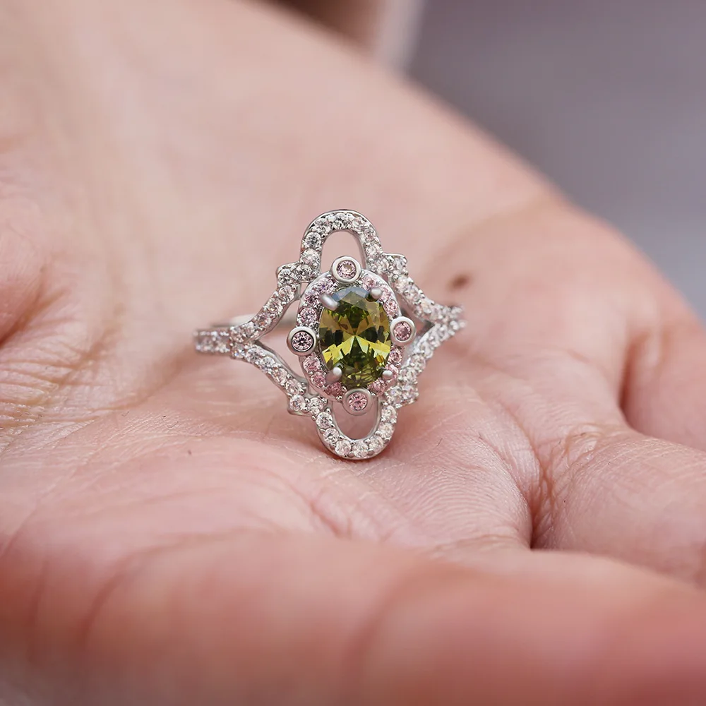 

HUITAN Vintage Luxury Noble Finger Ring For Female With Big Yellow Green CZ Cocktail Party Ring For Women Wholesale$Bulk