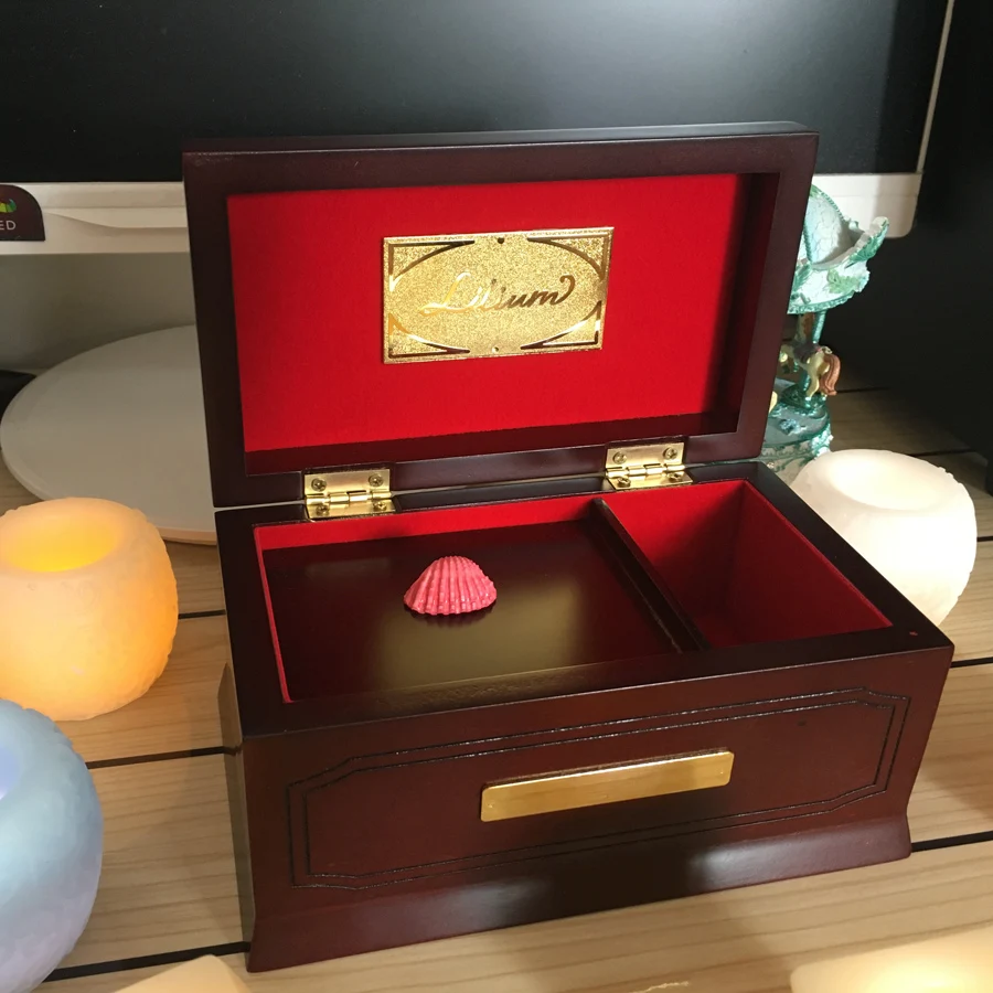 30 tónů Lilium Elfen Ležel originální dřevěný hudební box z masivního dřeva Hudební boxy pro chlapce / přítelkyni Narozeniny Valentýnské dárky