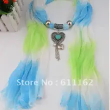 Синий цвет Шарм постепенное изменение цвет шарф Персиковое Сердце сплав кулон из натурального камня смешанный дизайн смешанные цвета 24 шт