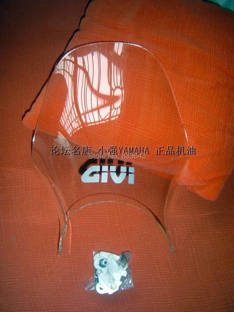 Ветровик GIVI на Урал