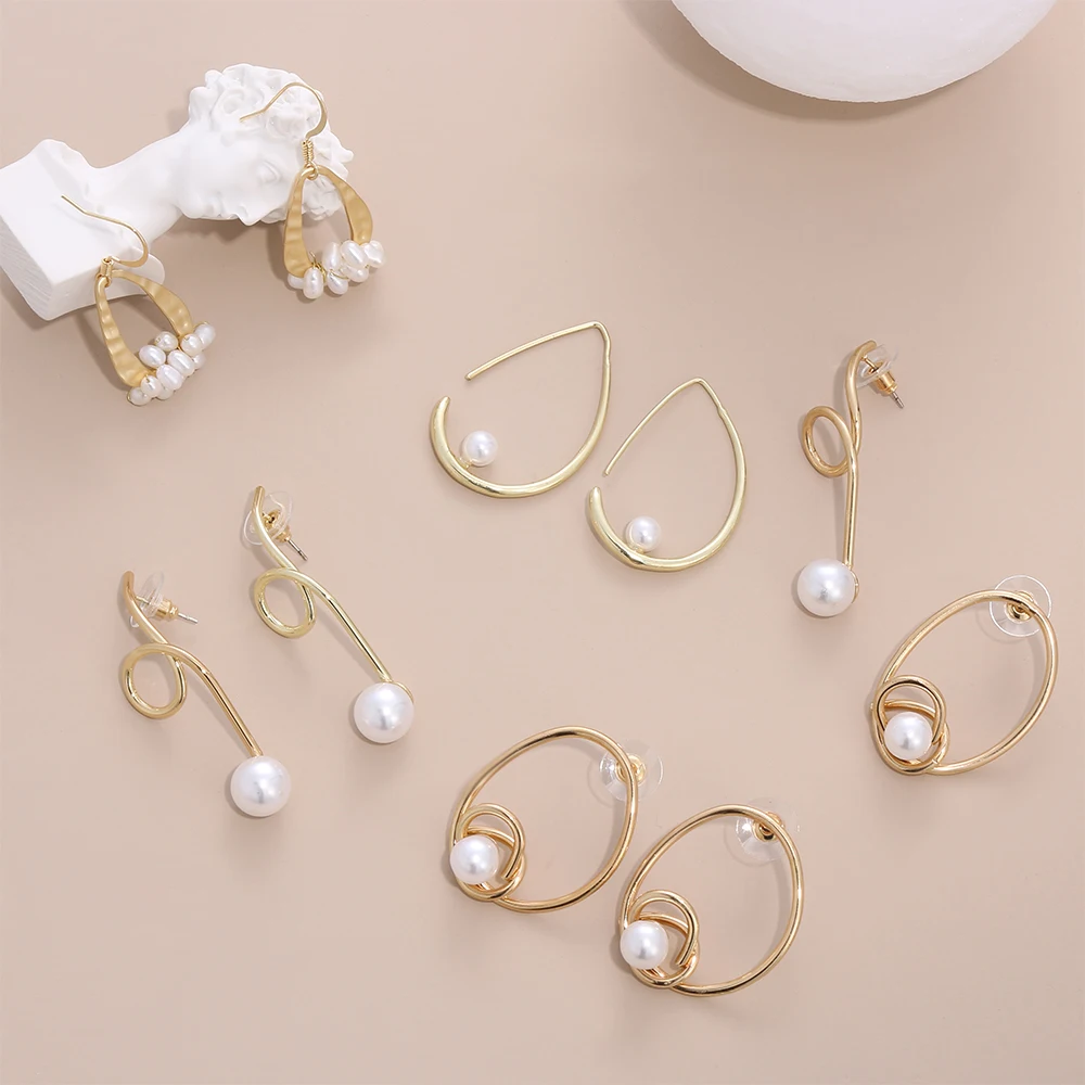 

New Korea Design Baroque Style Matte Metal Gold Geometric Irregular Circle Square Natural Freshwater Pearl Stud Earrings Jewelry
