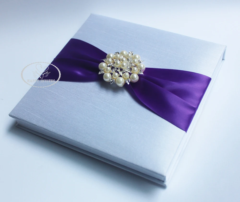 HI2019-36 Hot Sale White Silk Box with Brooch   More Colors Available