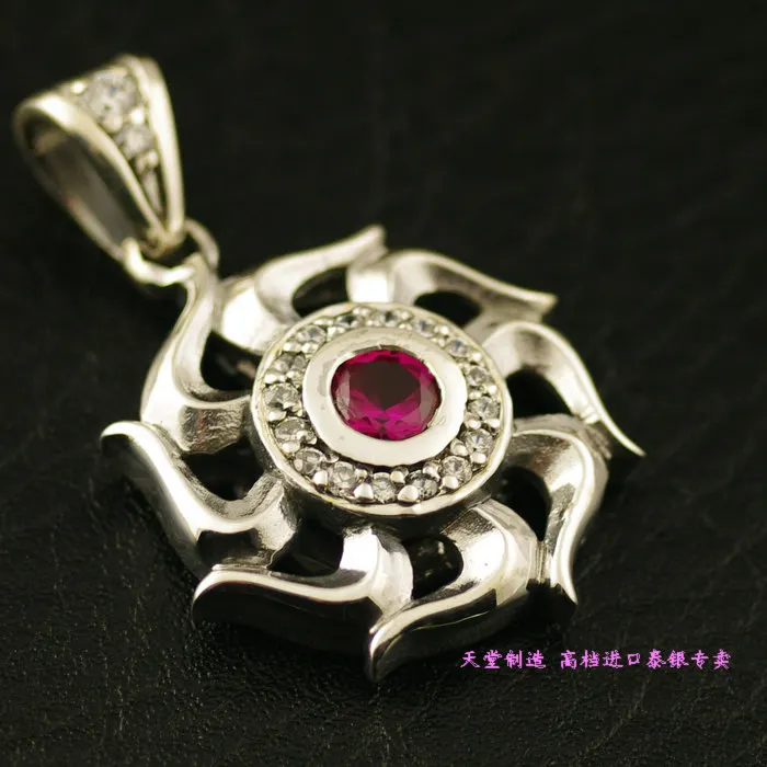 

Red shining of the hot wheels 925 pure silver thai silver pendant