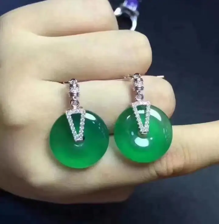 

Natural jade full green emperor ice kind of chalcedony safety buckle gold pink chalcedony earrings