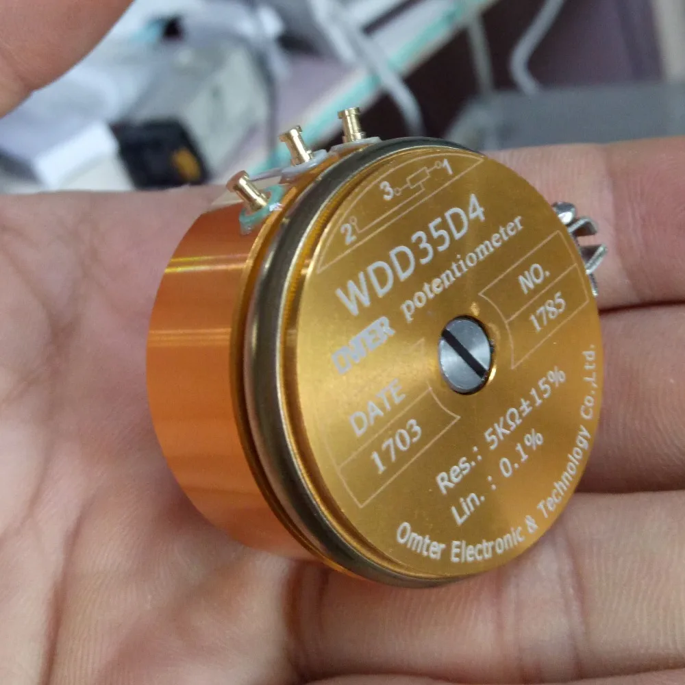 Precision conductive plastic potentiometer angular displacement sensor