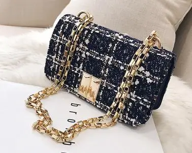 

2018 new super fire port wind fashion retro wild shoulder slung small square bag.