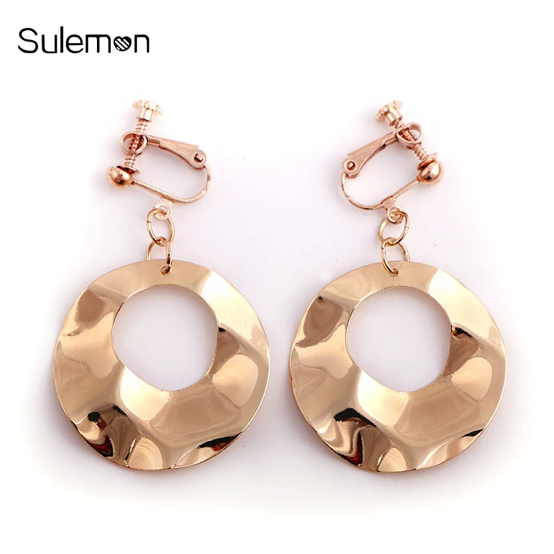 Geometric Round Clip Earrings