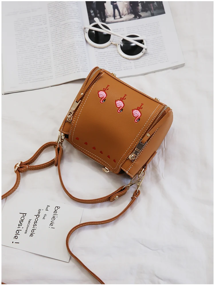 Embroidery flamingos and hearts women bag chain decoration leather handbags small women messenger bags women crossbody bags