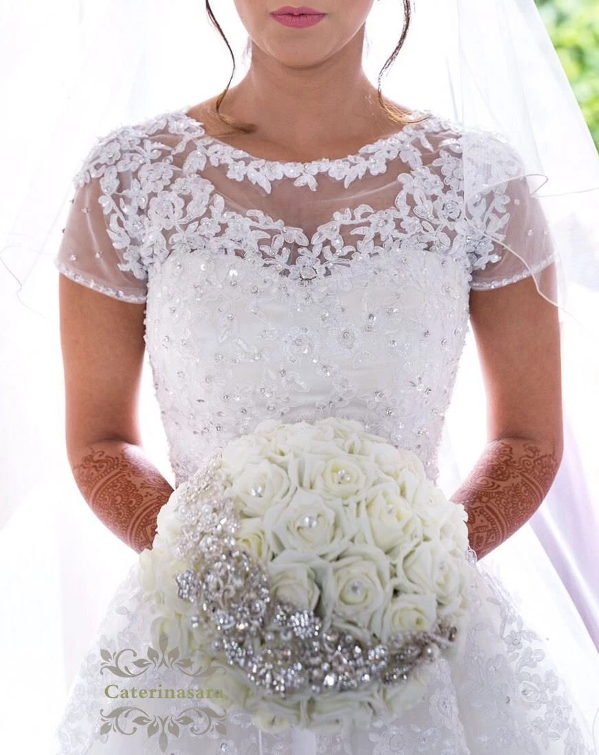 Свадебные платья, короткие рукава, платья невесты со шнуровкой на спине для девочек, женские вечерние платья невесты с кристаллами, дизайнерская бальная юбка